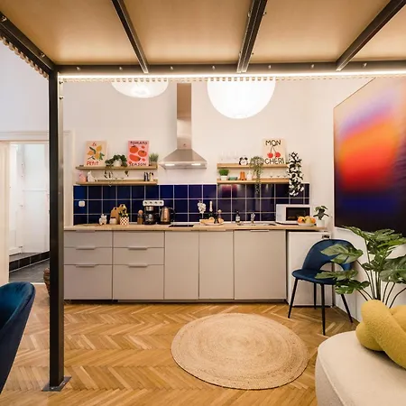 アパート Art Lovers Loft-garden View 3br 2ba Gem *