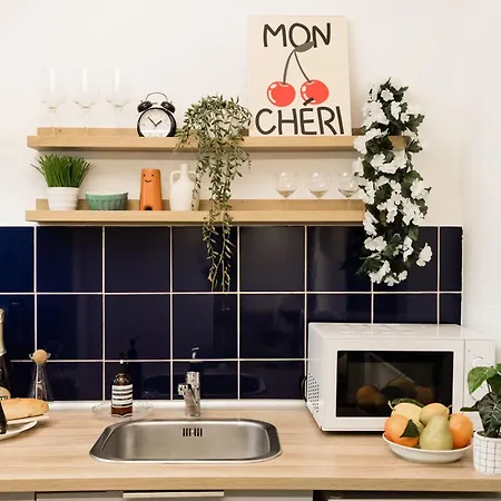 Art Lovers Loft-garden View 3br 2ba Gem アパート ブダペスト