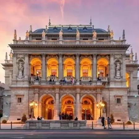 Appartement Art Lovers Loft-garden View 3br 2ba Gem Budapest