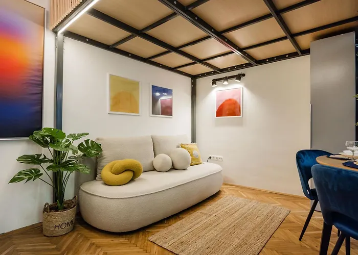 Art Lovers Loft-garden View 3br 2ba Gem 布达佩斯