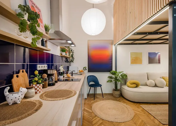公寓 Art Lovers Loft-garden View 3br 2ba Gem