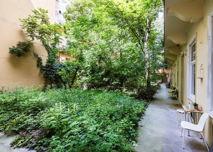 Art Lovers Loft-garden View 3br 2ba Gem 公寓